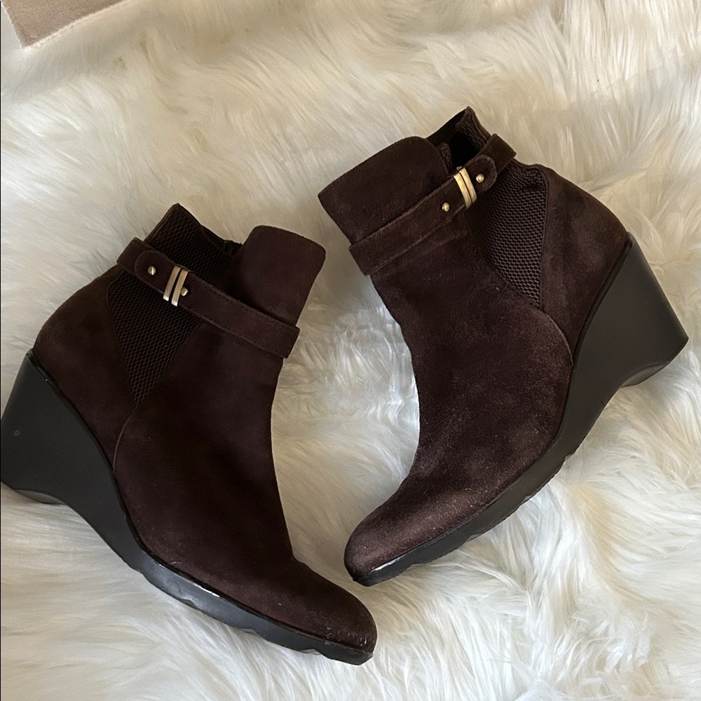 BLONDO Brown Suede Wedge Heel Boots Ankle